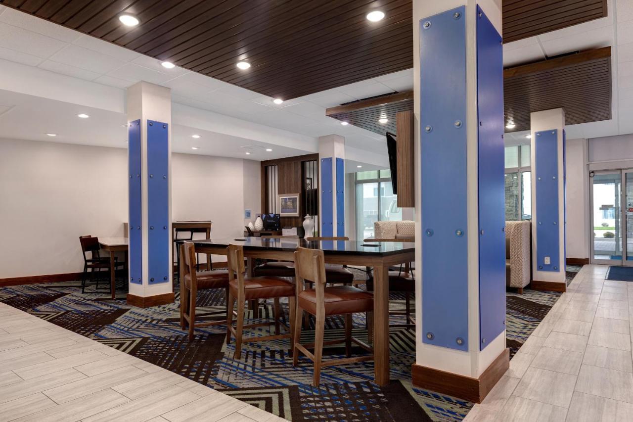 Holiday Inn Express & Suites - Grand Rapids South - Wyoming By Ihg エクステリア 写真