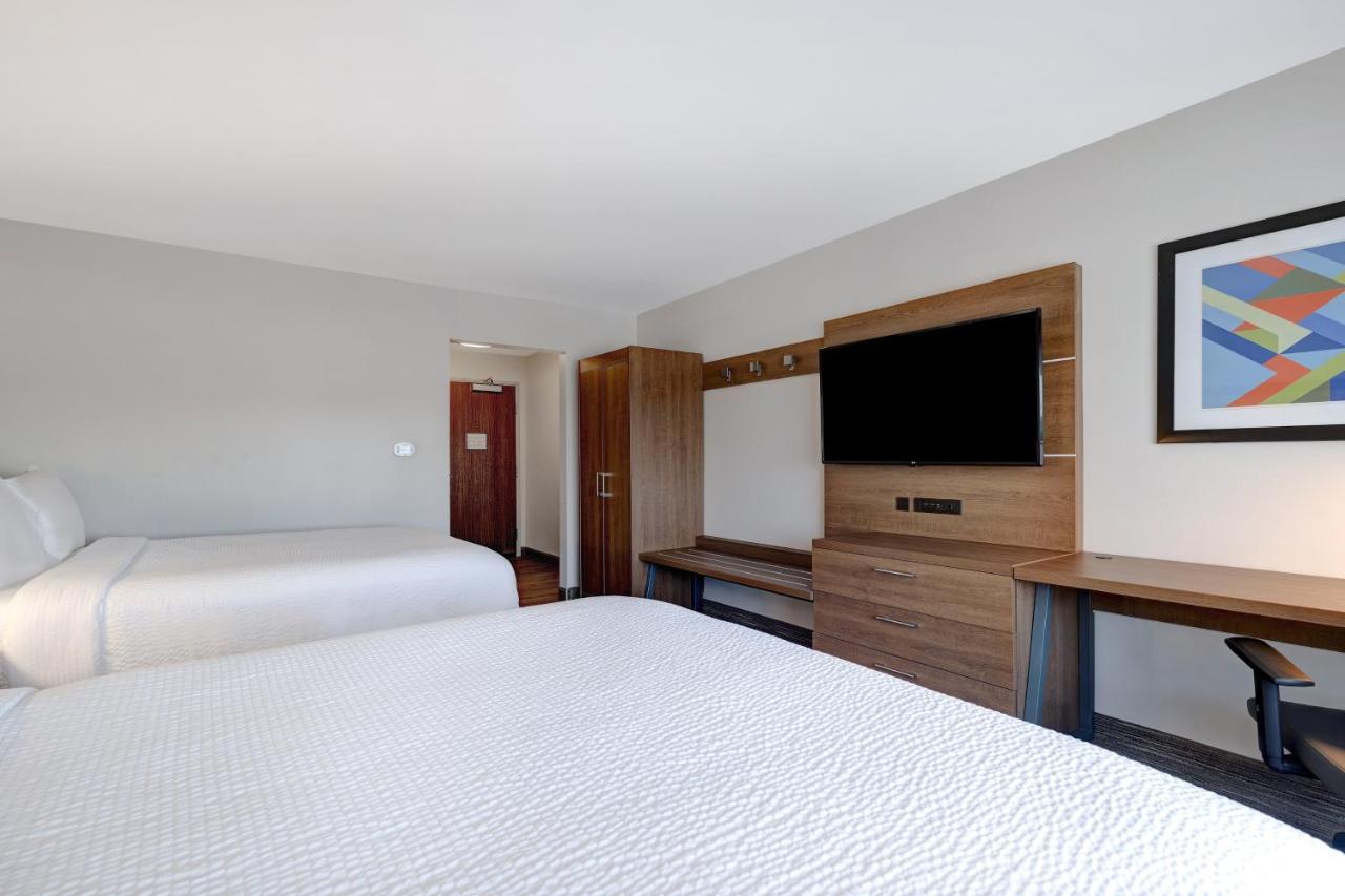 Holiday Inn Express & Suites - Grand Rapids South - Wyoming By Ihg エクステリア 写真