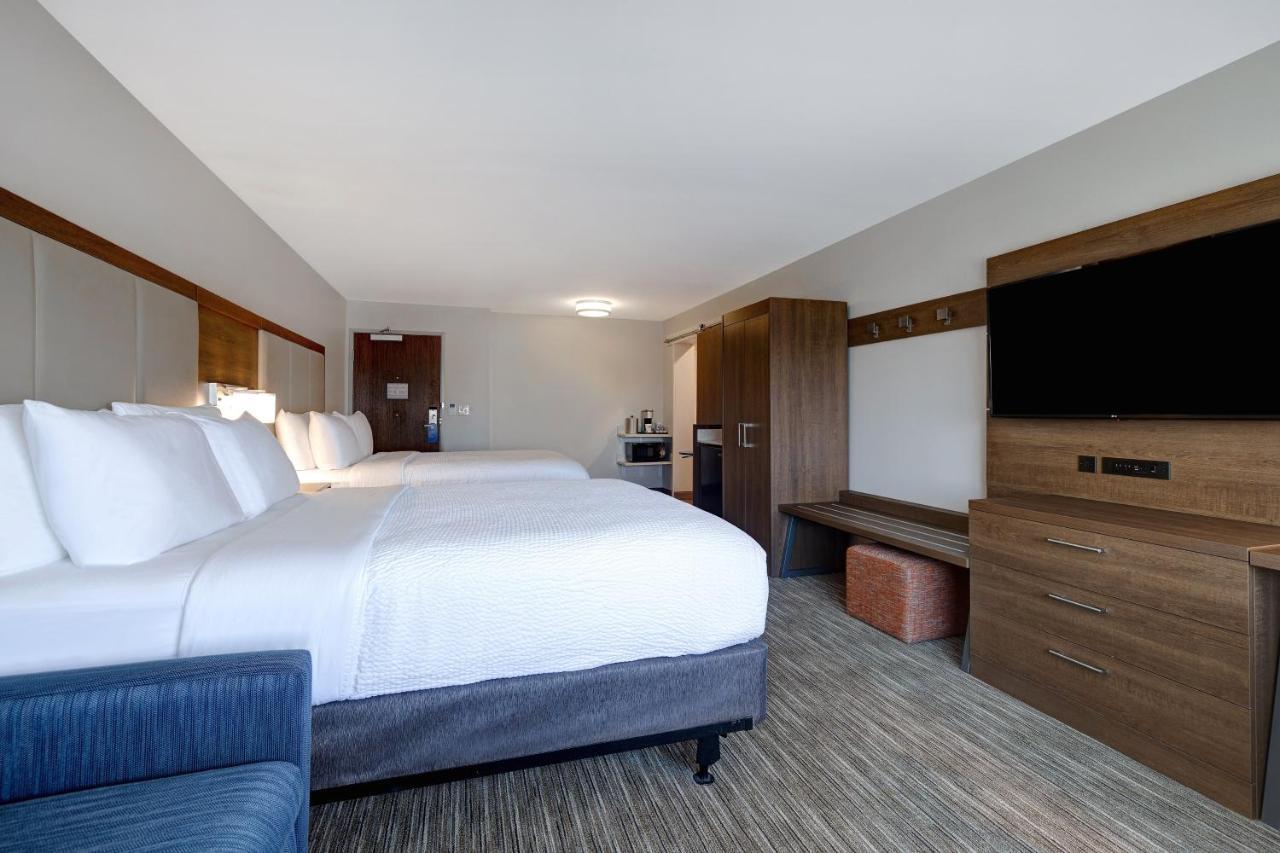 Holiday Inn Express & Suites - Grand Rapids South - Wyoming By Ihg エクステリア 写真