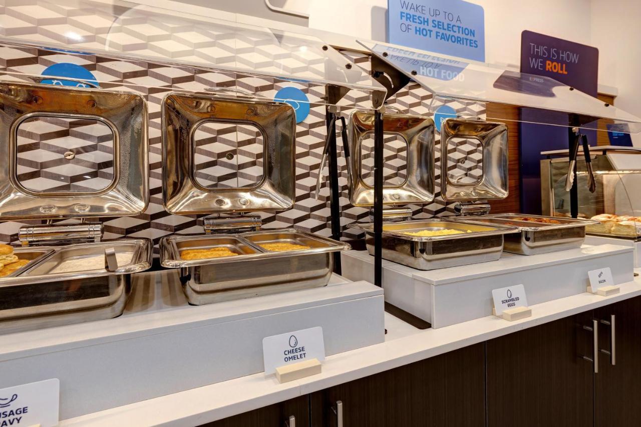Holiday Inn Express & Suites - Grand Rapids South - Wyoming By Ihg エクステリア 写真