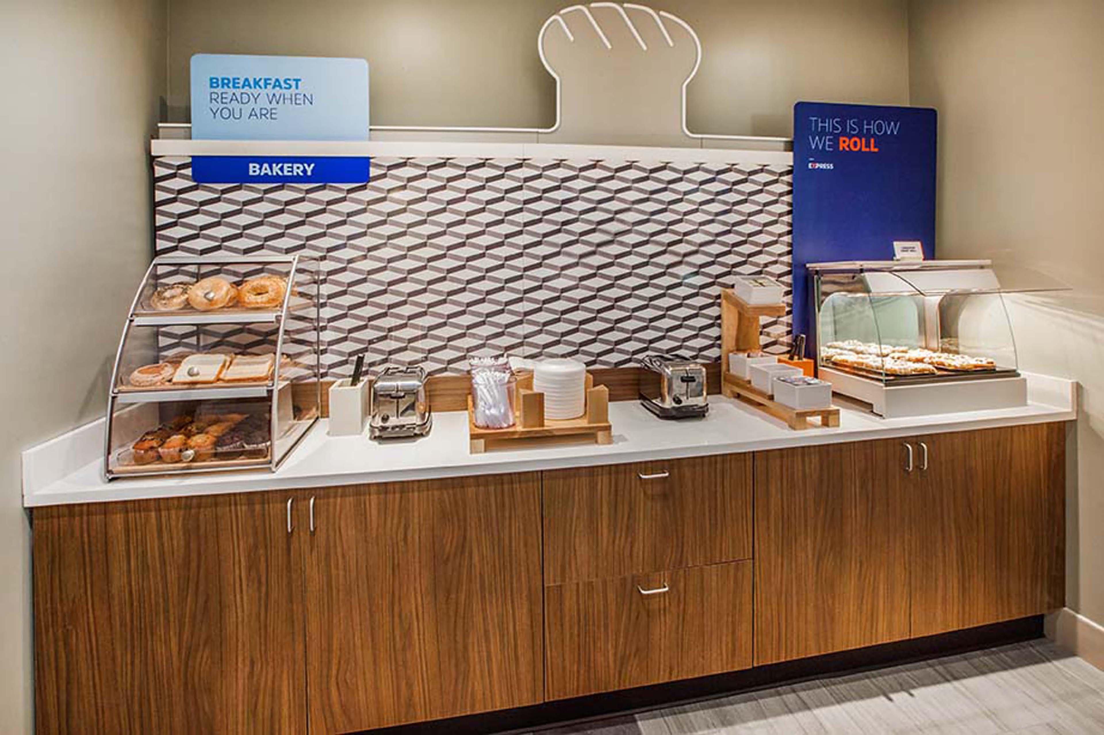 Holiday Inn Express & Suites - Grand Rapids South - Wyoming By Ihg エクステリア 写真