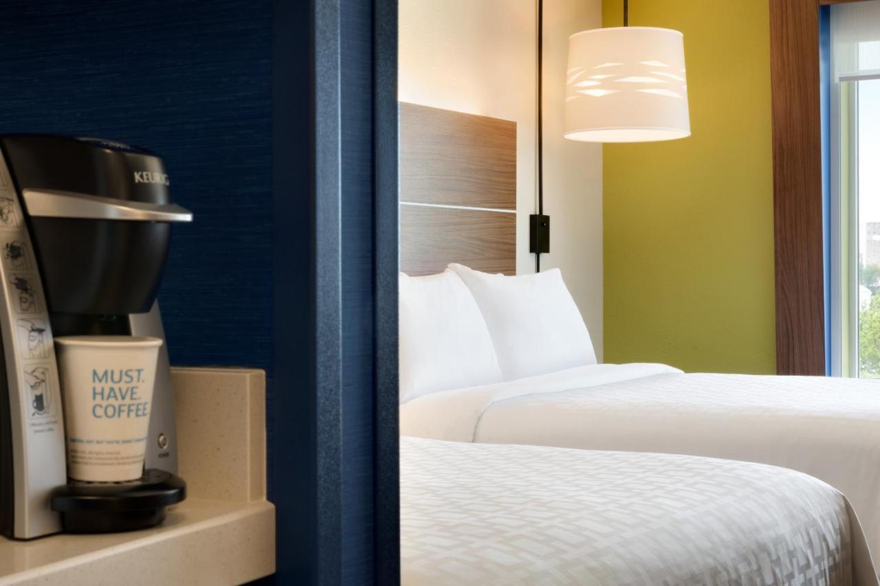Holiday Inn Express & Suites - Grand Rapids South - Wyoming By Ihg エクステリア 写真